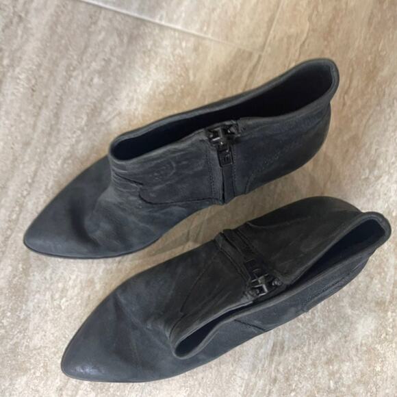 Frye black nubuck leather western style booties  sz 9 NEW - Picture 5 of 12